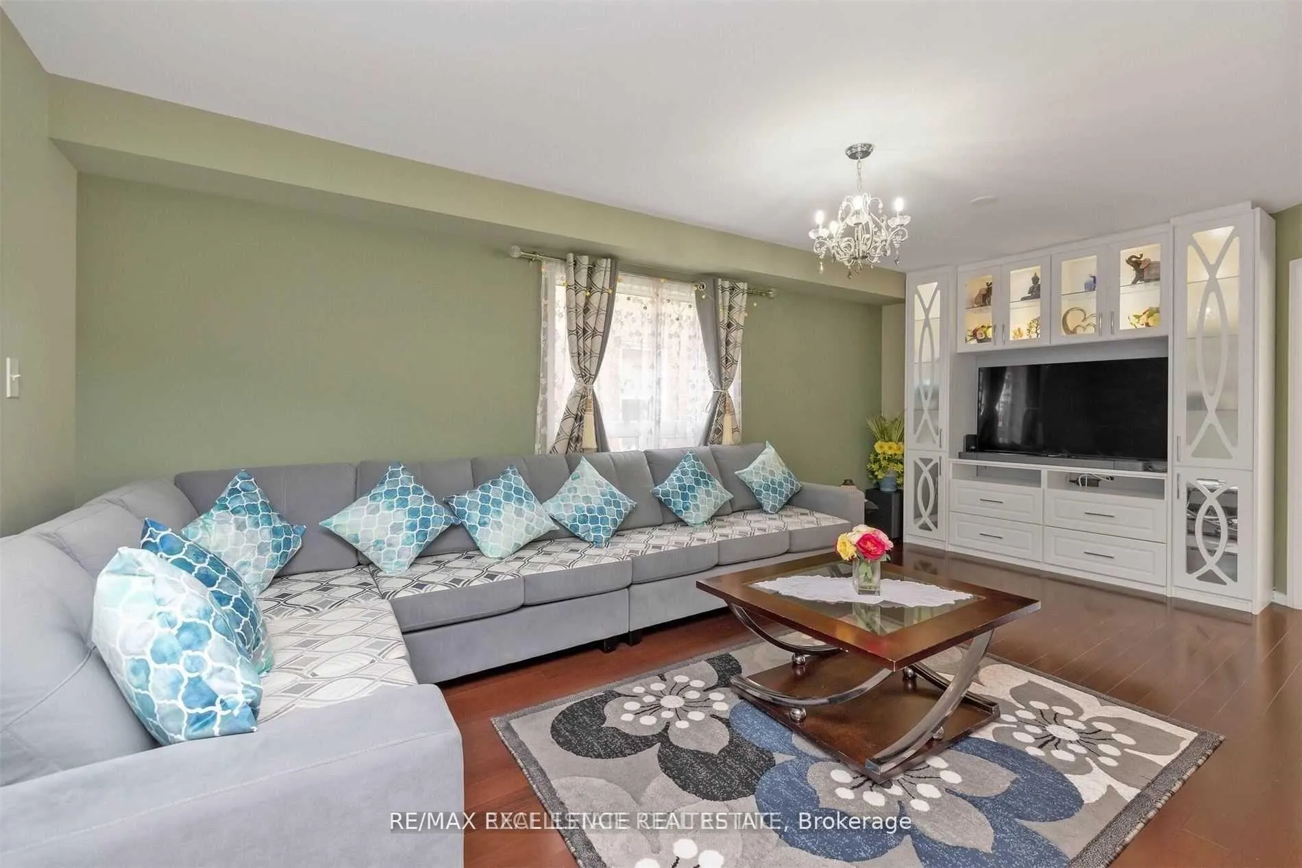 Photo 7 of 34 Snowberry Crescent S, Halton Hills, Georgetown — HOMEH