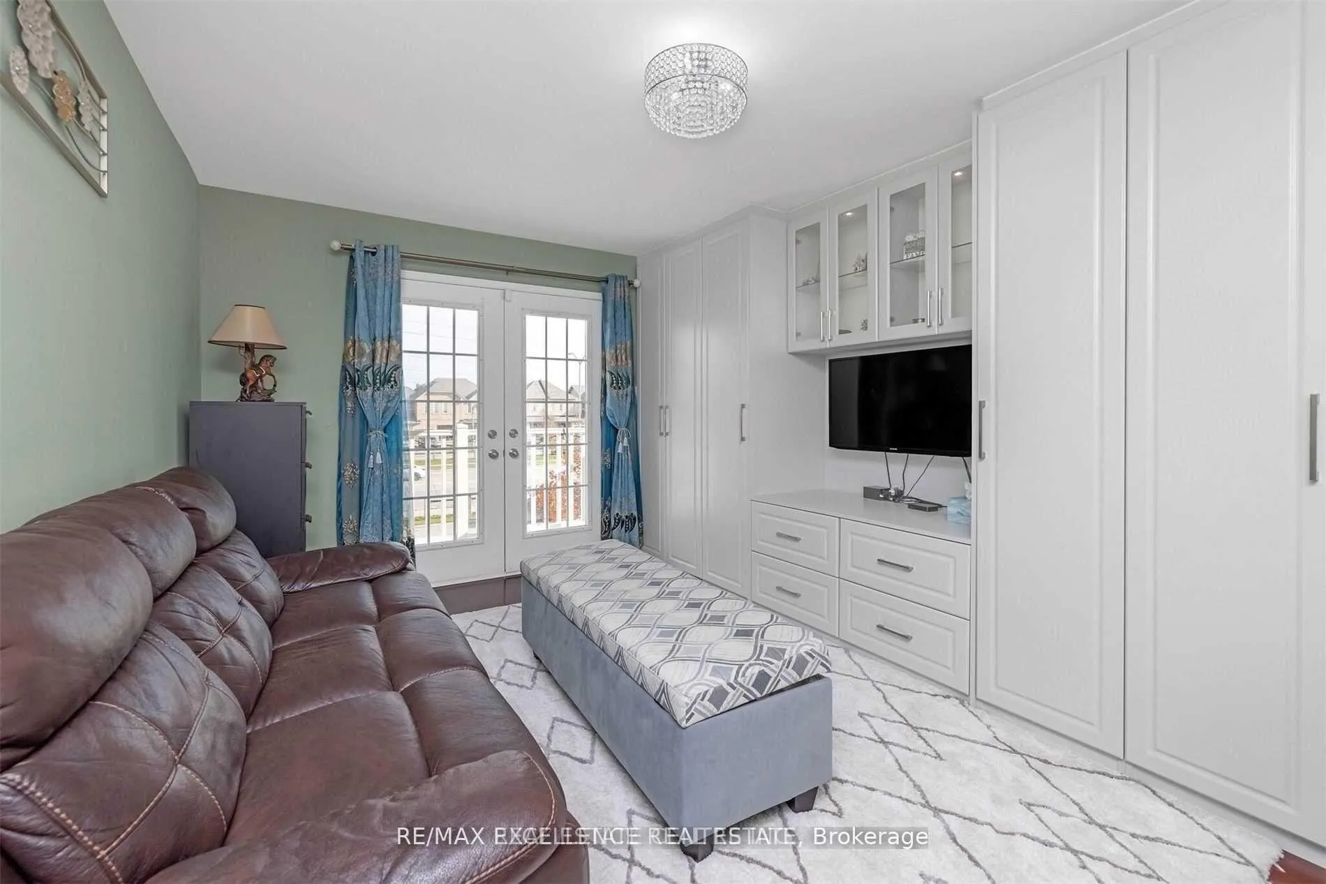 Photo 18 of 34 Snowberry Crescent S, Halton Hills, Georgetown — HOMEH