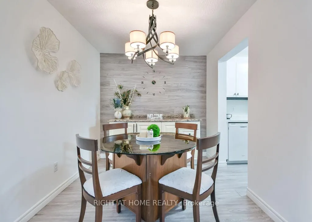 Photo 8 of Unit B6, 179 Edgehill Drive, Barrie, Letitia Heights — HOMEH