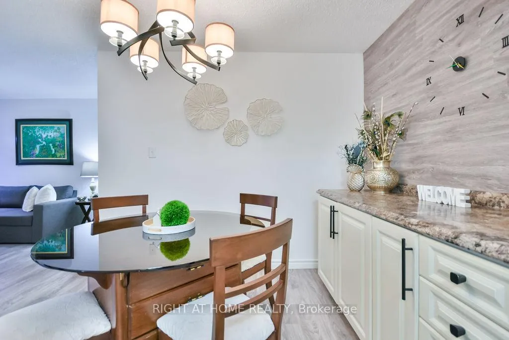 Photo 10 of Unit B6, 179 Edgehill Drive, Barrie, Letitia Heights — HOMEH