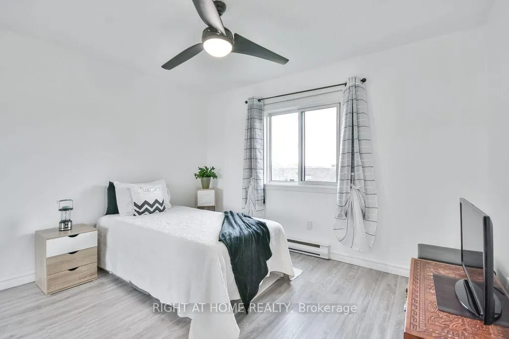 Photo 21 of Unit B6, 179 Edgehill Drive, Barrie, Letitia Heights — HOMEH