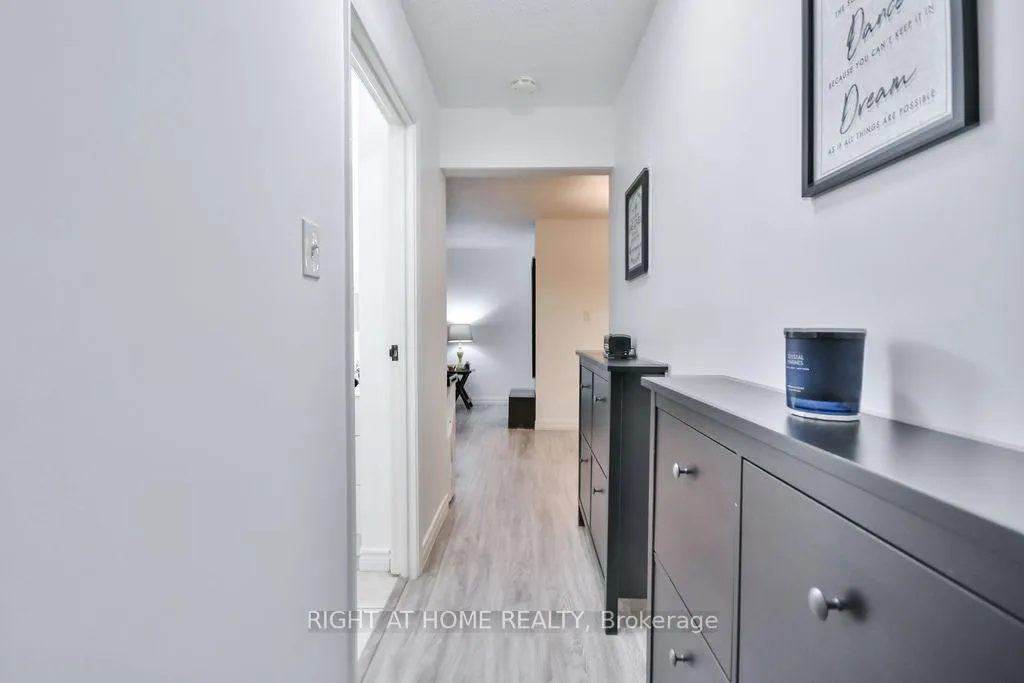 Photo 23 of Unit B6, 179 Edgehill Drive, Barrie, Letitia Heights — HOMEH