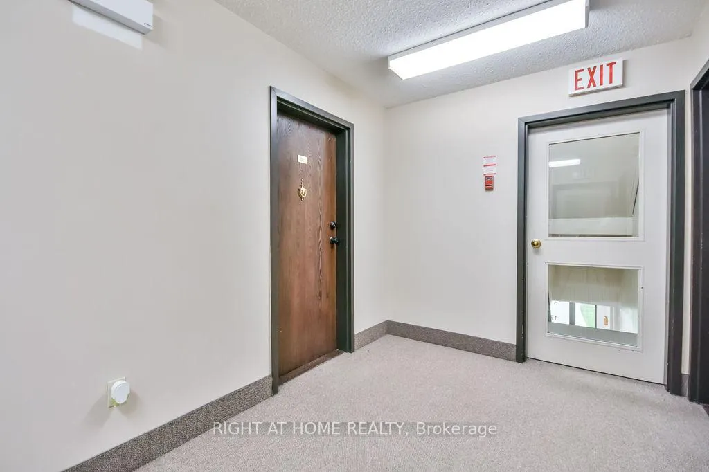Photo 29 of Unit B6, 179 Edgehill Drive, Barrie, Letitia Heights — HOMEH
