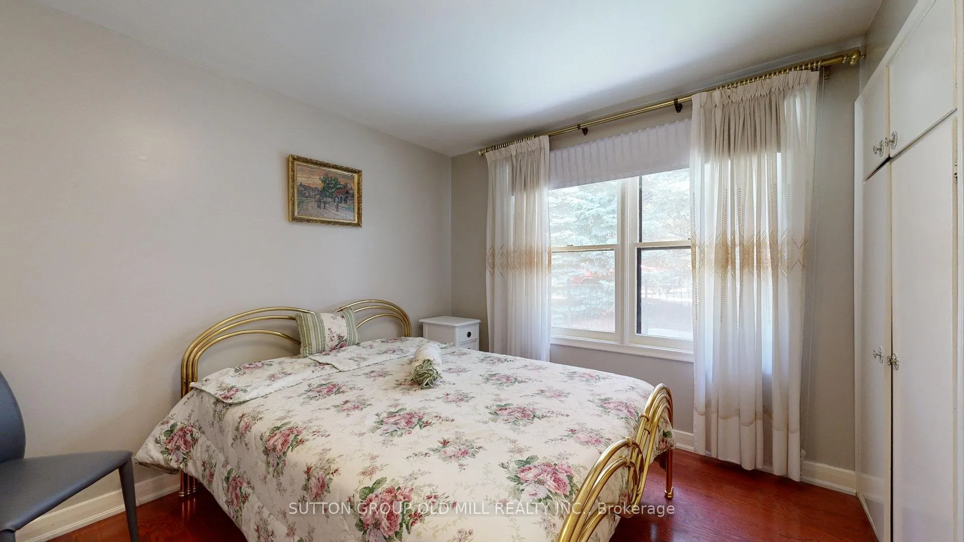 Photo 22 of 9 Westmount Park Road, Etobicoke, Humber Heights — HOMEH