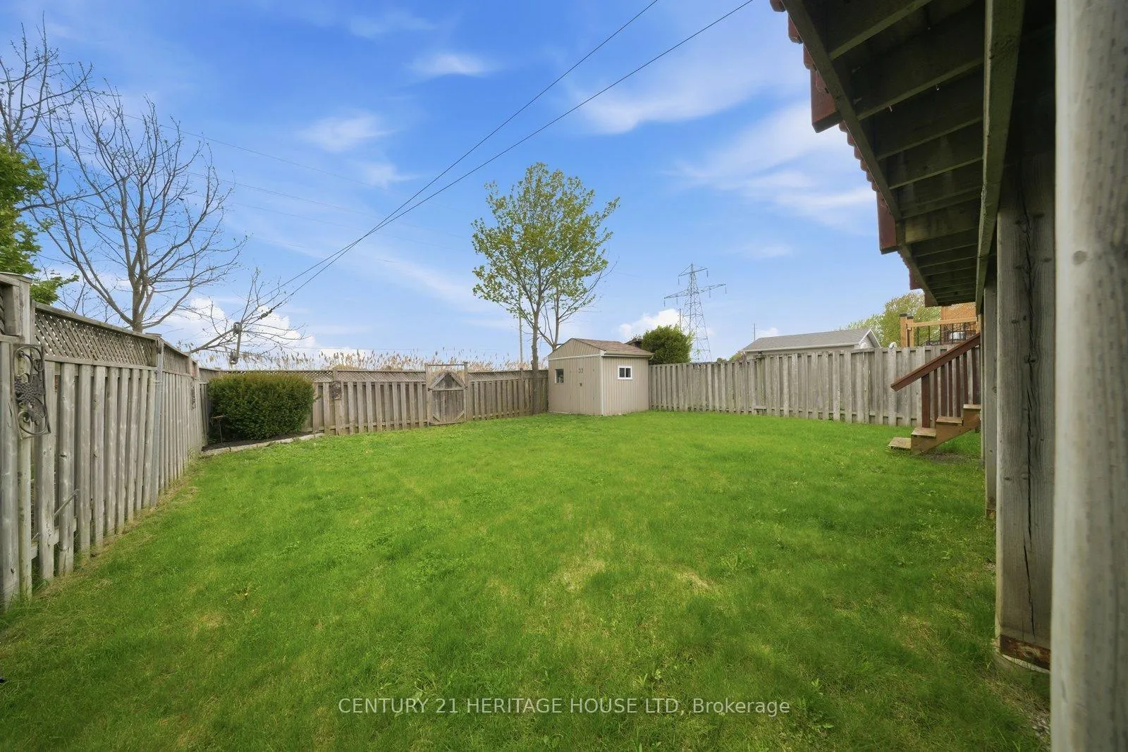 Photo 33 of 37 Anastasia Crescent, Brantford, Lynden Hills — HOMEH