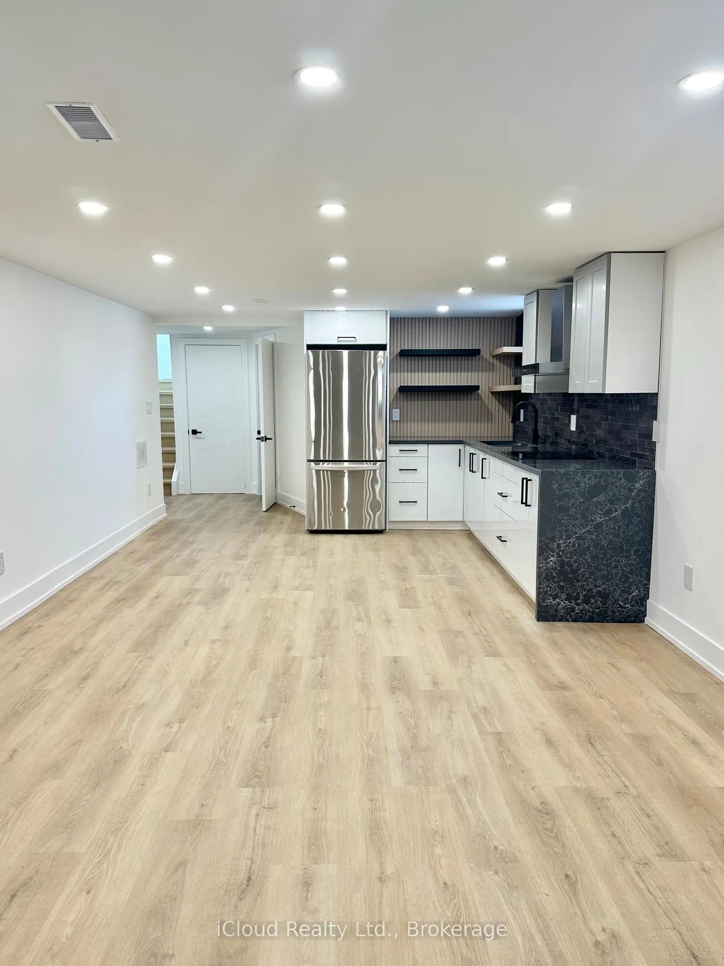 Photo 19 of 1416 Nash Road, Clarington, Courtice — HOMEH