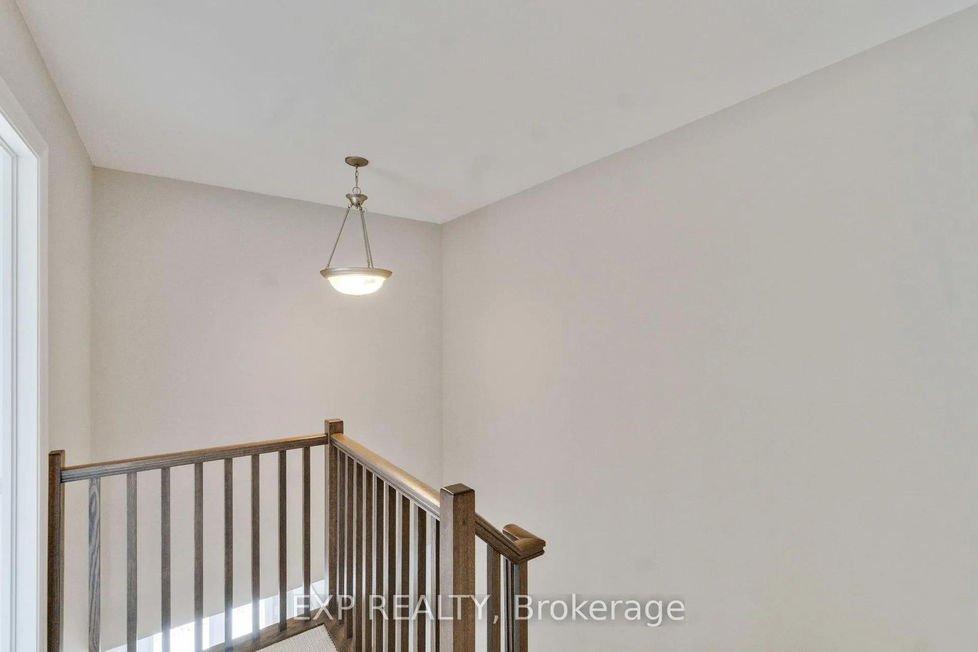 Photo 21 of 760 Carnelian Crescent, Ottawa, Riverside South/Gloucester Glen — HOMEH