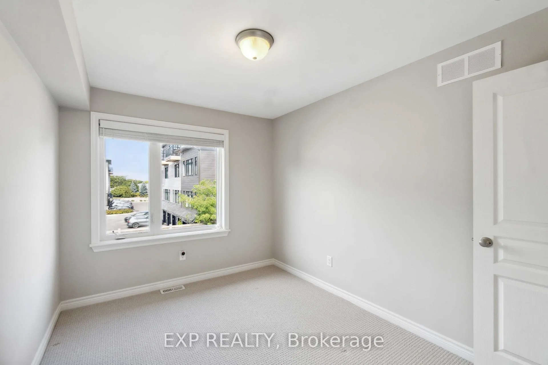 Photo 33 of 760 Carnelian Crescent, Ottawa, Riverside South/Gloucester Glen — HOMEH