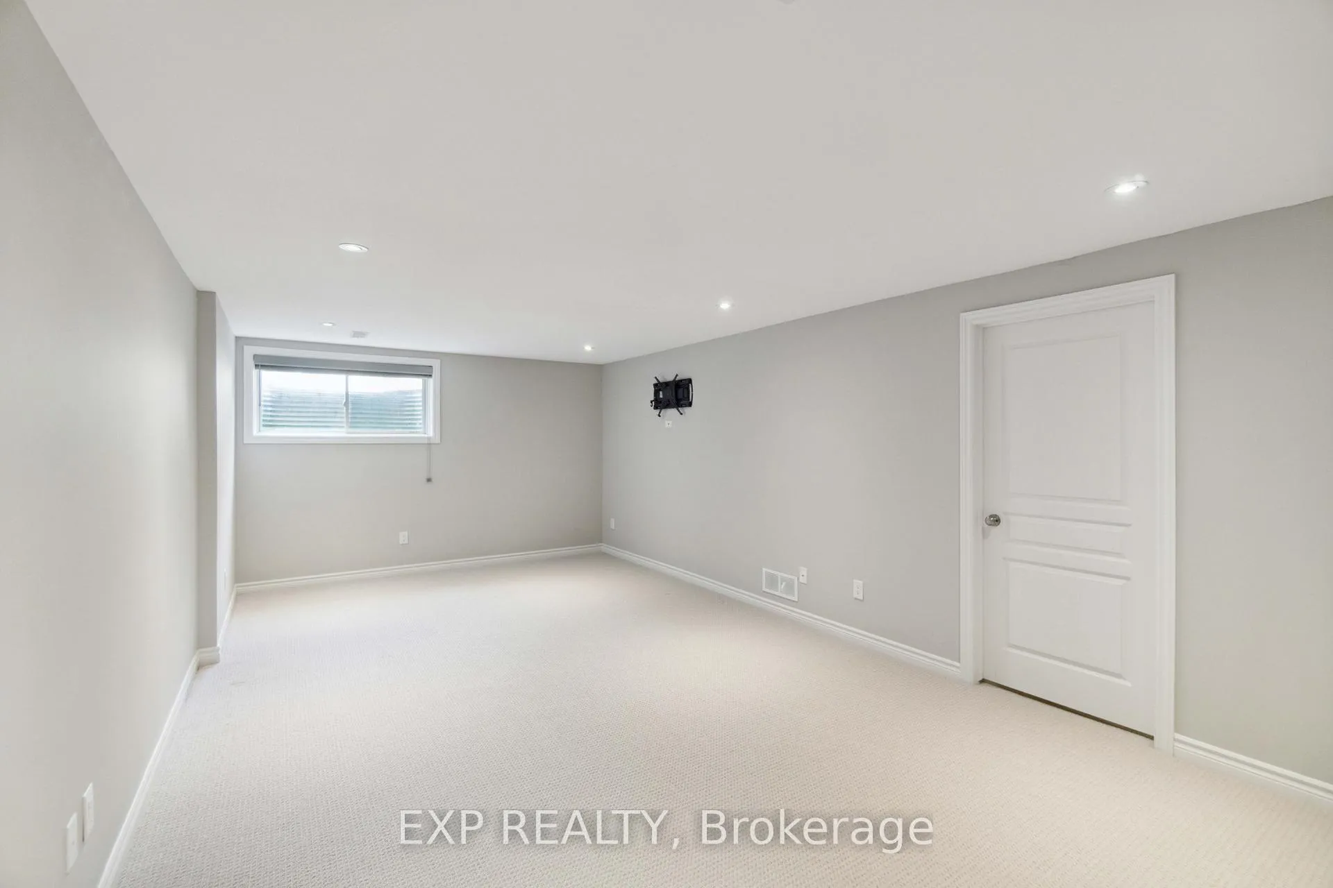 Photo 40 of 760 Carnelian Crescent, Ottawa, Riverside South/Gloucester Glen — HOMEH
