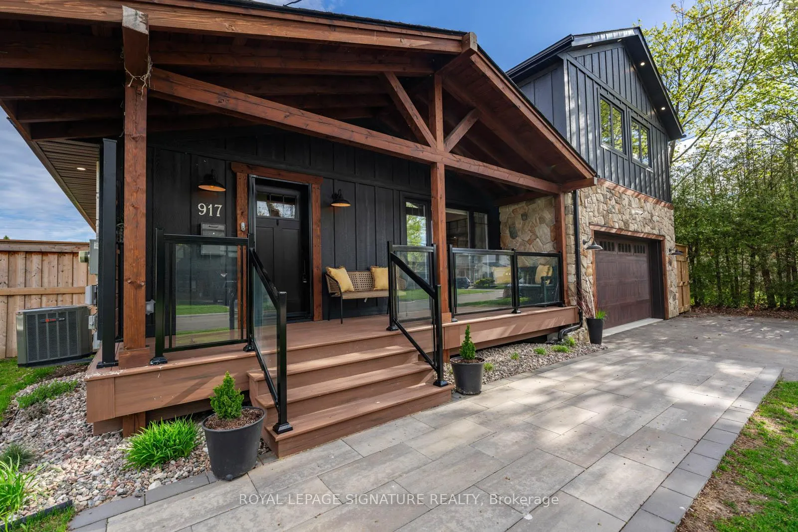 Photo 4 of 917 Vistula Drive, Pickering, West Shore — HOMEH