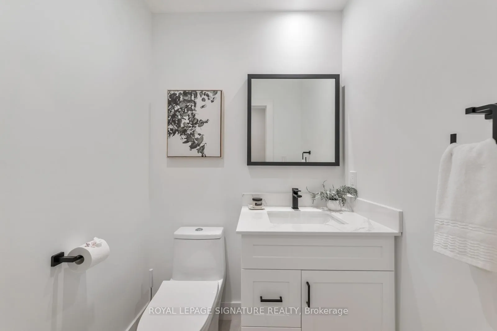 Photo 16 of 917 Vistula Drive, Pickering, West Shore — HOMEH