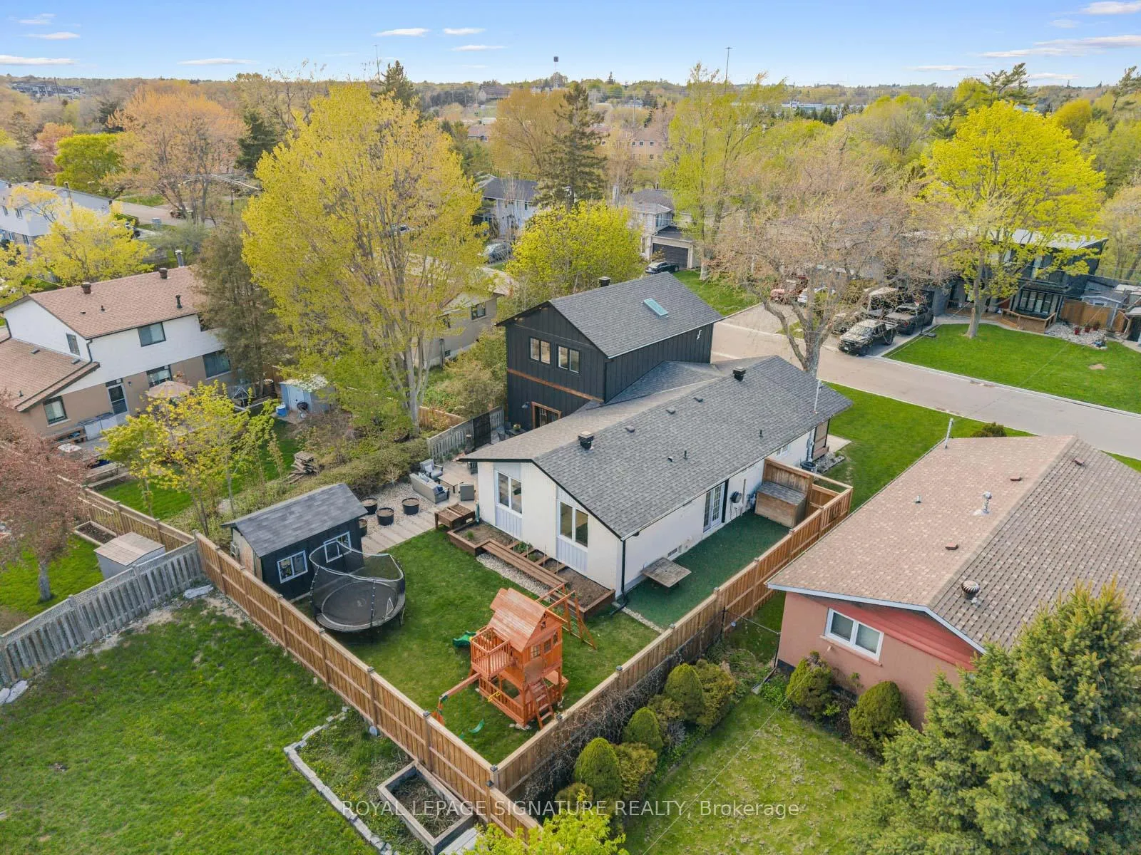 Photo 44 of 917 Vistula Drive, Pickering, West Shore — HOMEH