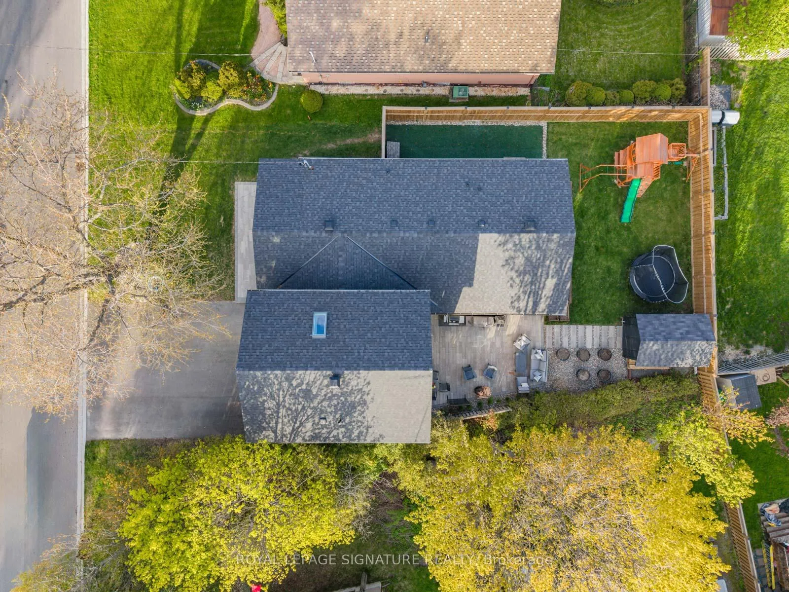 Photo 46 of 917 Vistula Drive, Pickering, West Shore — HOMEH