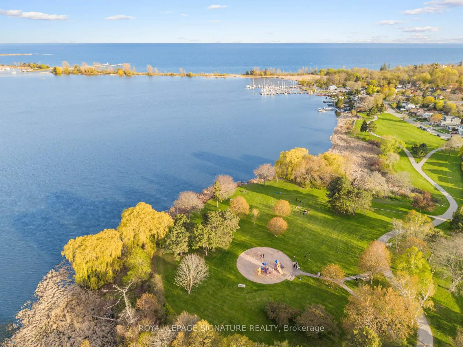 Photo 47 of 917 Vistula Drive, Pickering, West Shore — HOMEH