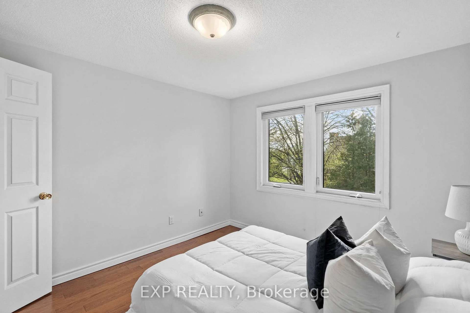 Photo 19 of 24 Juniper Crescent, Markham, Unionville — HOMEH