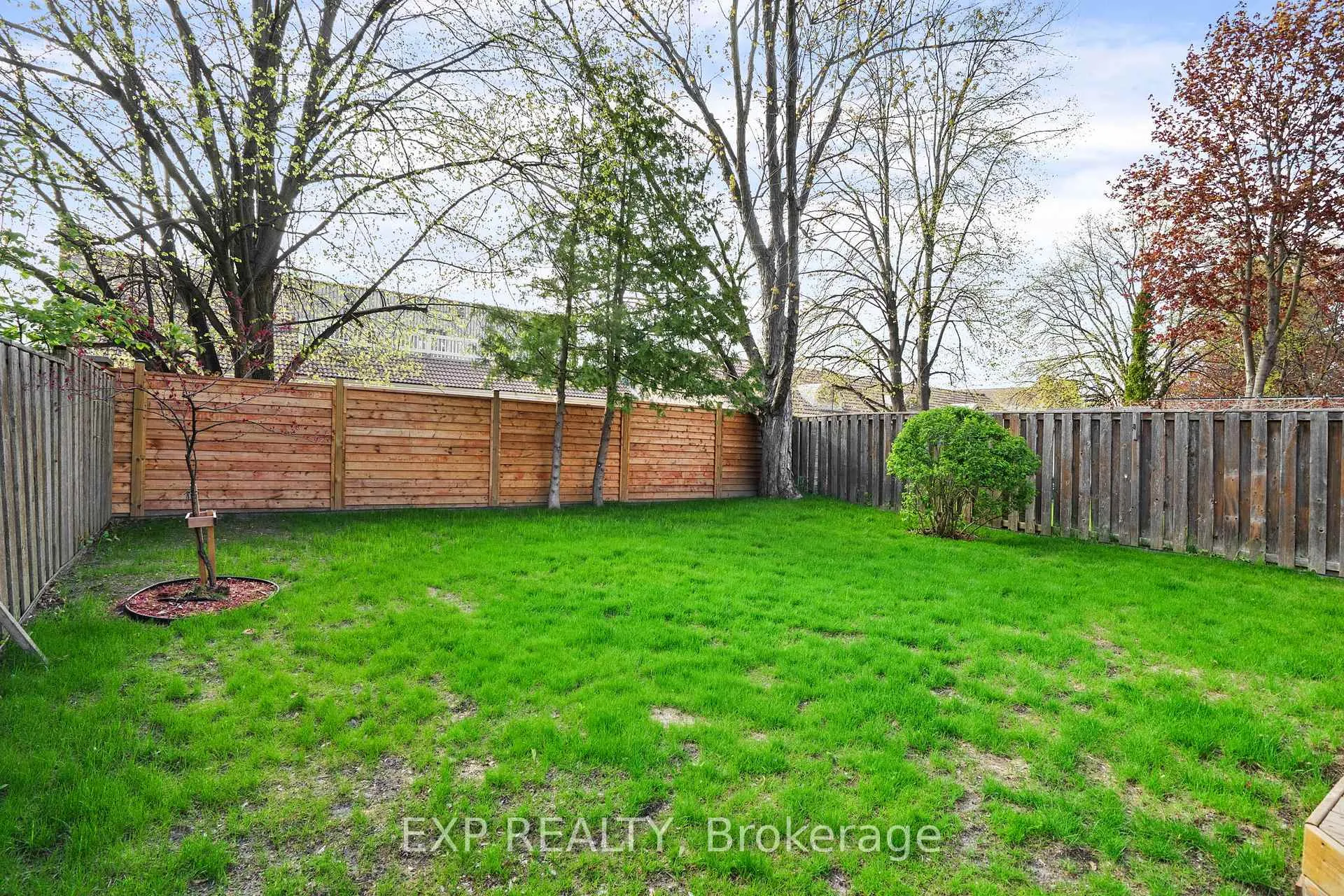 Photo 29 of 24 Juniper Crescent, Markham, Unionville — HOMEH