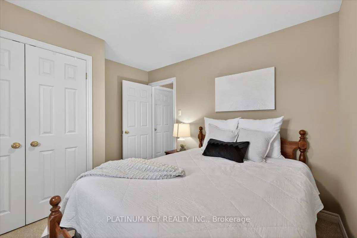 Photo 15 of 519 Darcy Drive, Strathroy-Caradoc, NE — HOMEH