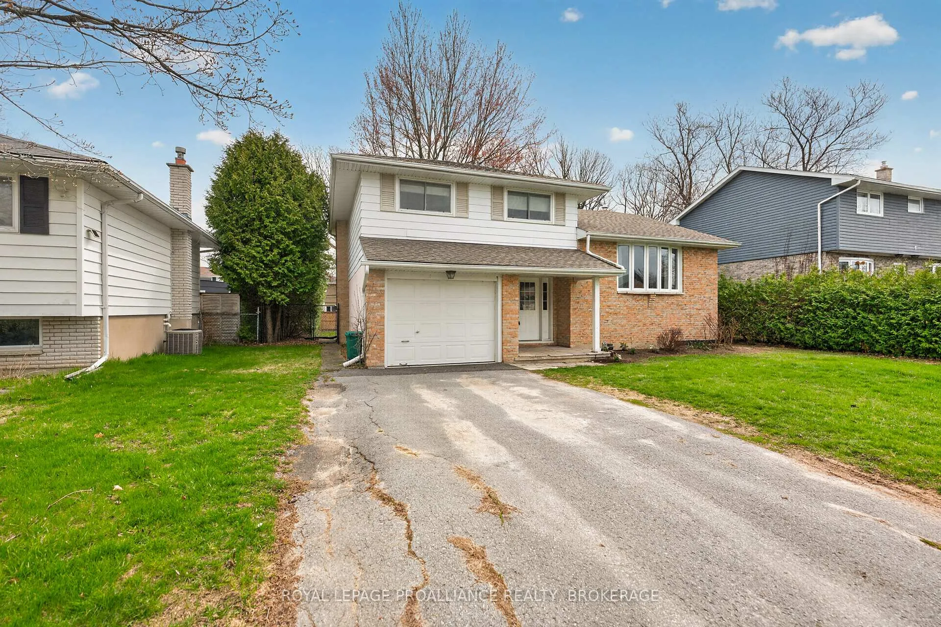 Photo 3 of 296 Olympus Avenue, Kingston, City Southwest — HOMEH