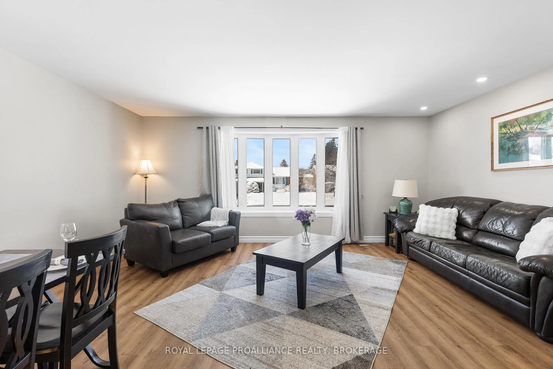 Photo 17 of 296 Olympus Avenue, Kingston, City Southwest — HOMEH