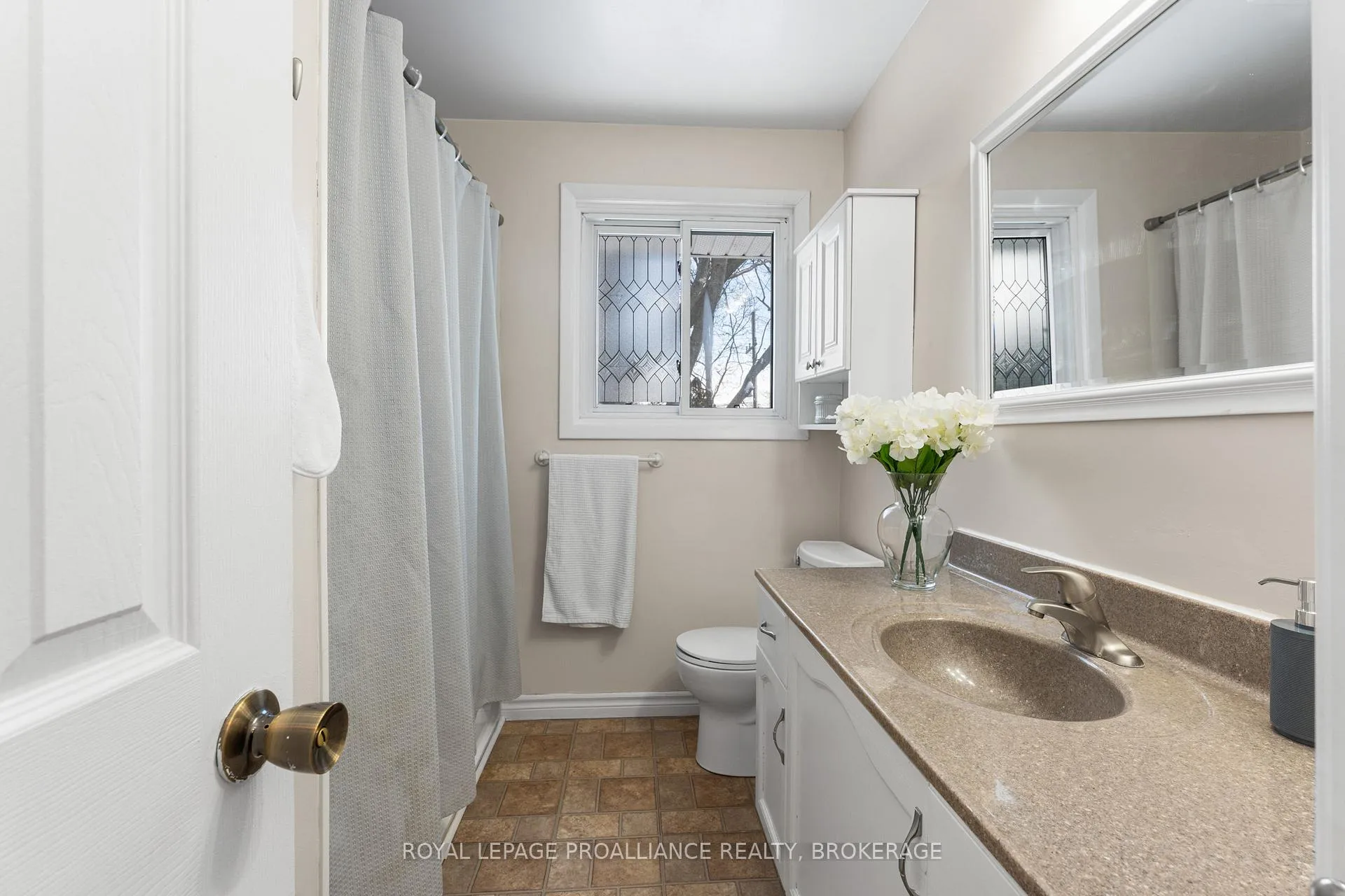 Photo 22 of 296 Olympus Avenue, Kingston, City Southwest — HOMEH