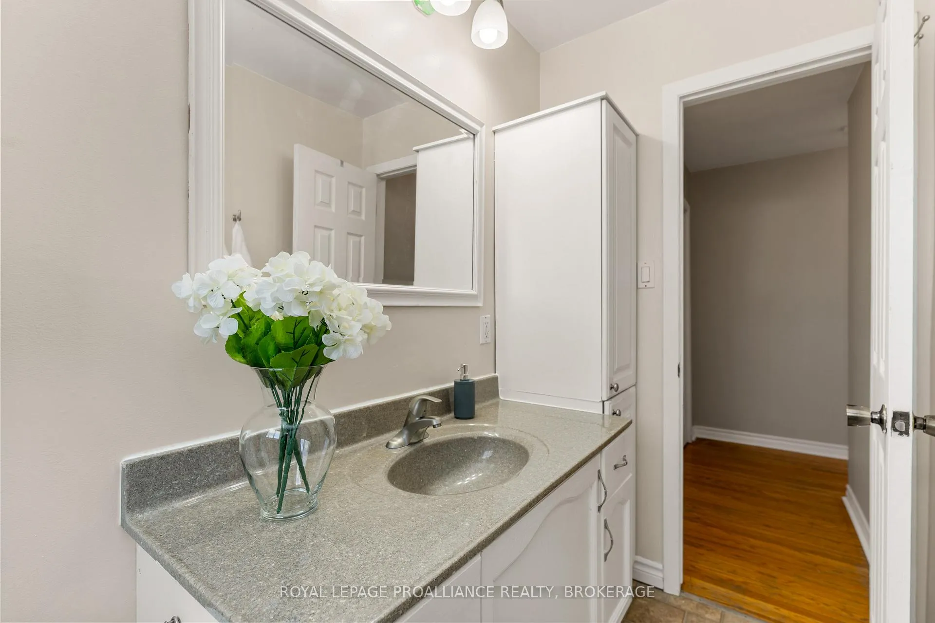 Photo 23 of 296 Olympus Avenue, Kingston, City Southwest — HOMEH