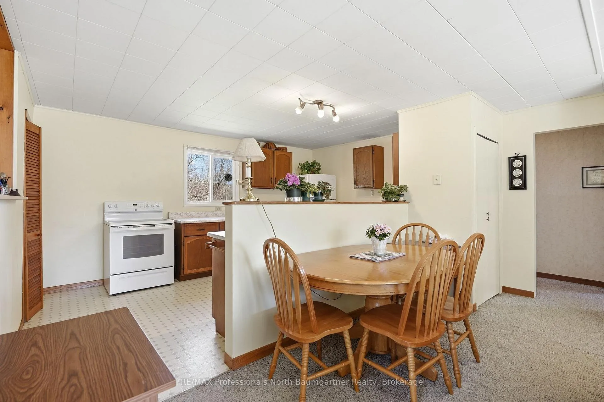 Photo 10 of 4112 Deep Bay Road, Minden Hills, Lutterworth — HOMEH