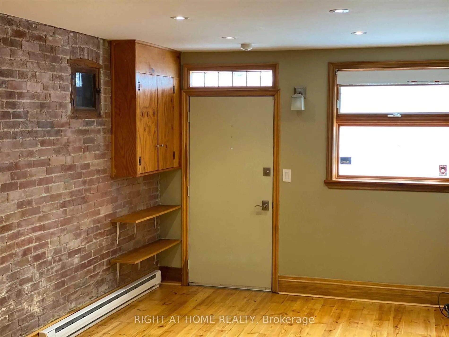 Photo 11 of 22 Croft Street, Toronto, University — HOMEH