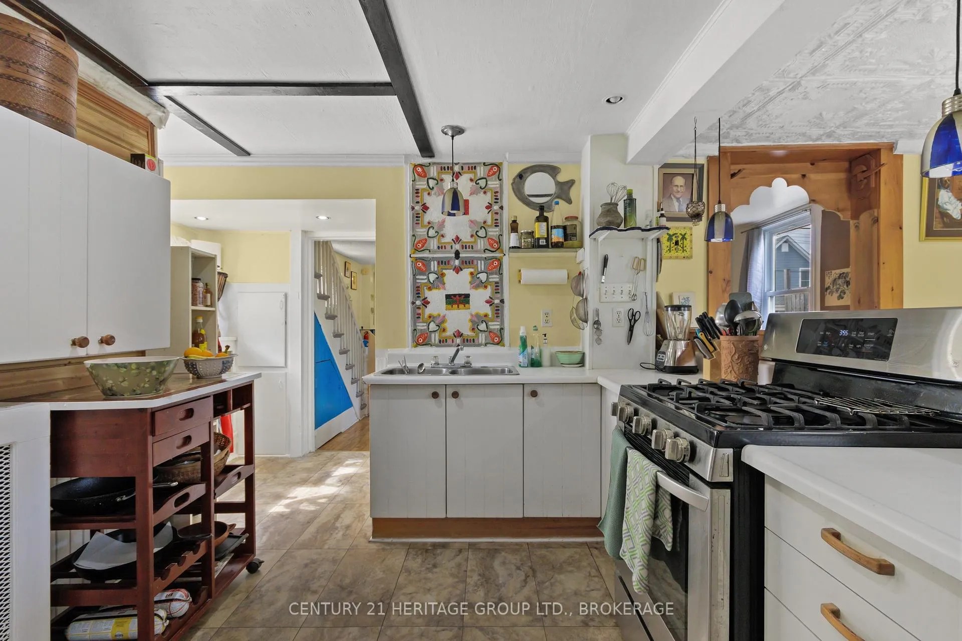 Photo 16 of 126 Charles Street, Kingston, East of Sir John A. Blvd — HOMEH