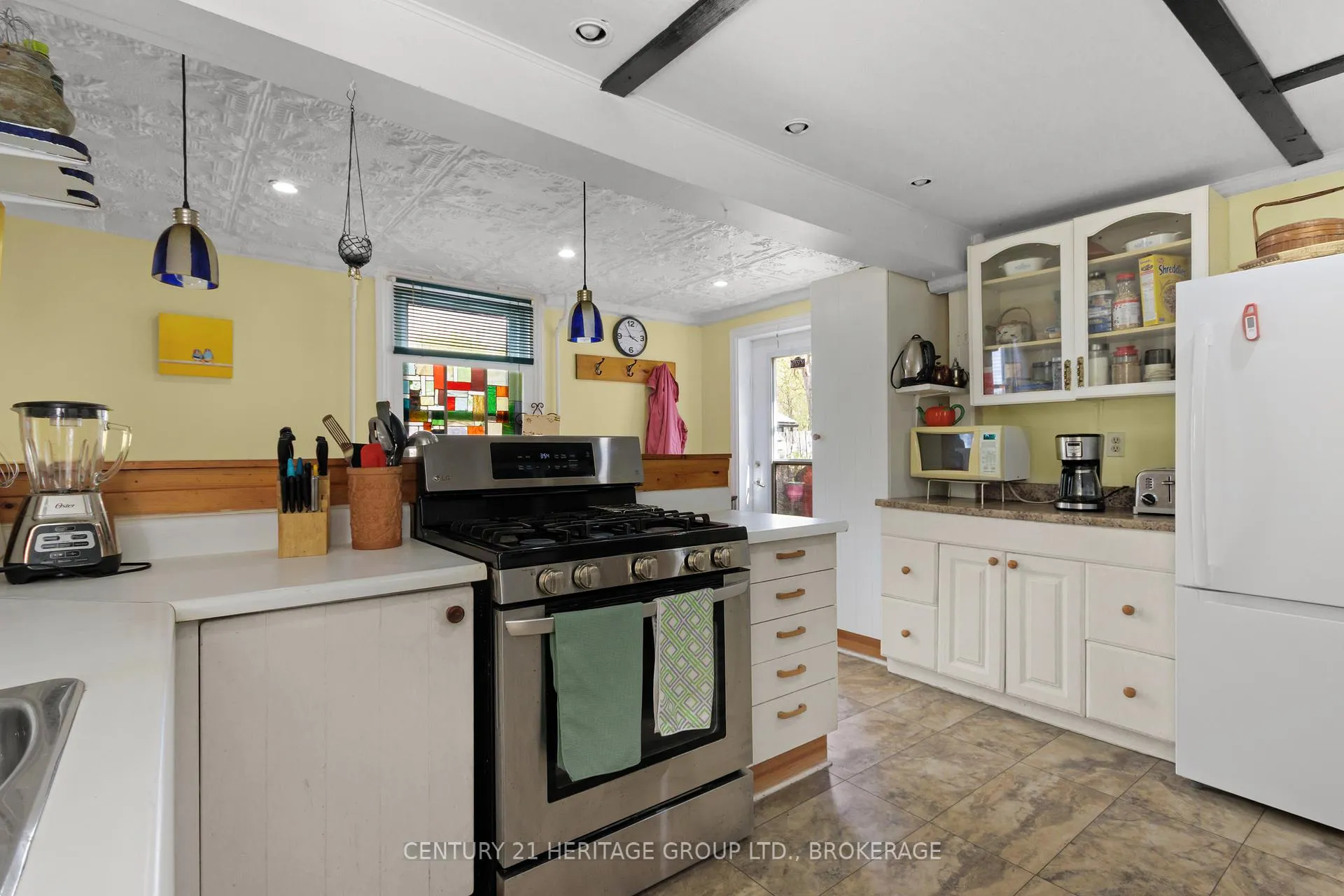 Photo 18 of 126 Charles Street, Kingston, East of Sir John A. Blvd — HOMEH