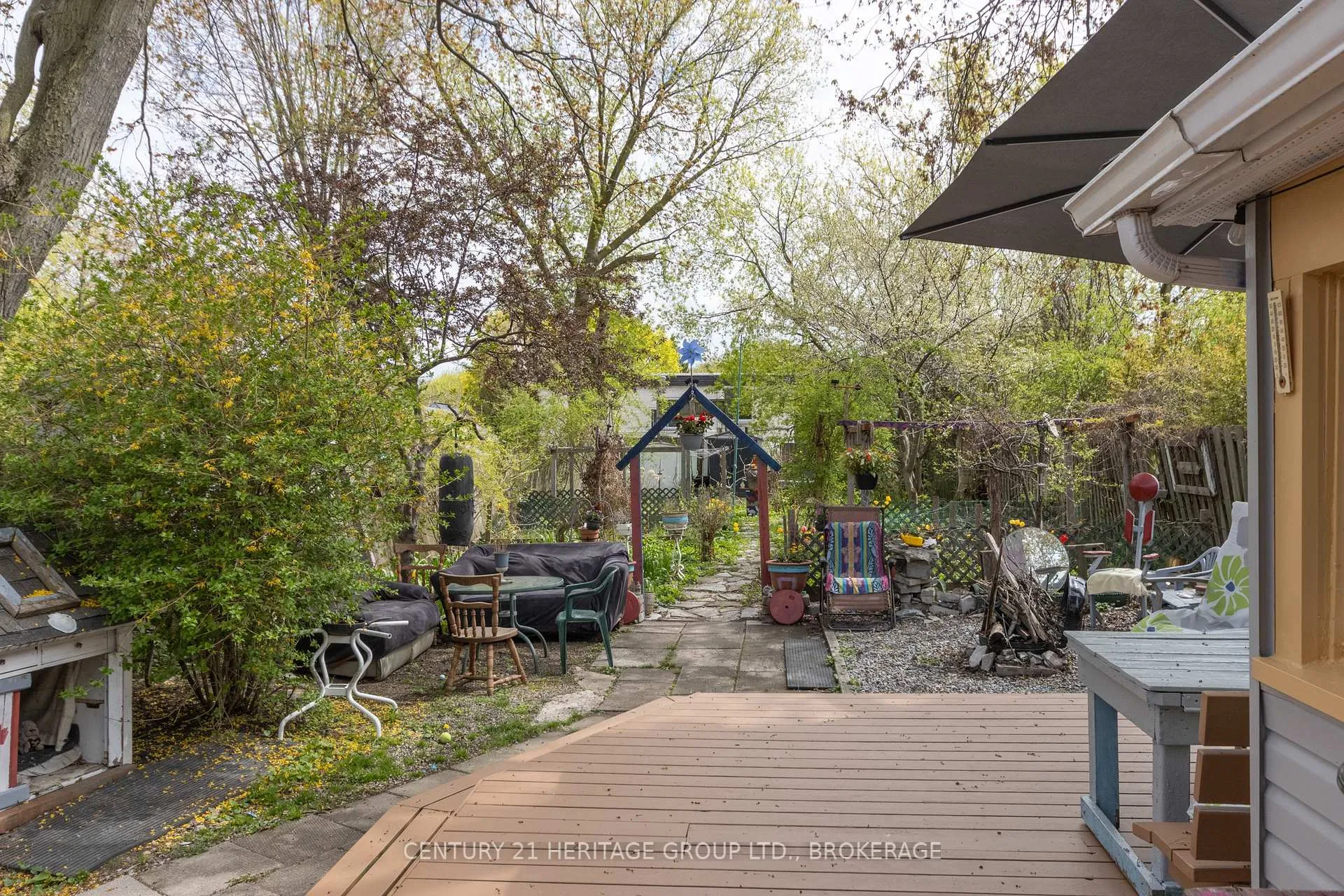 Photo 20 of 126 Charles Street, Kingston, East of Sir John A. Blvd — HOMEH