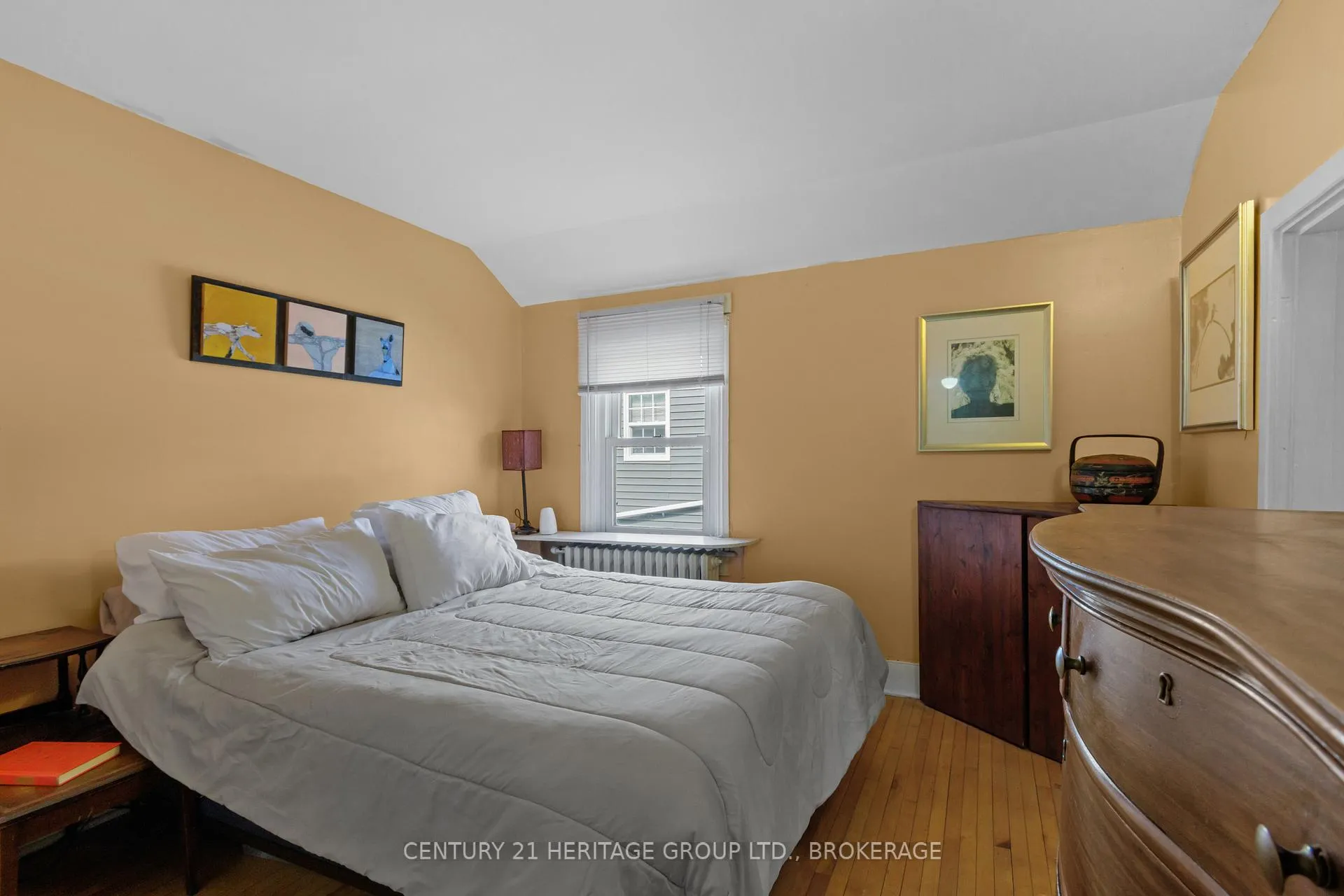 Photo 24 of 126 Charles Street, Kingston, East of Sir John A. Blvd — HOMEH