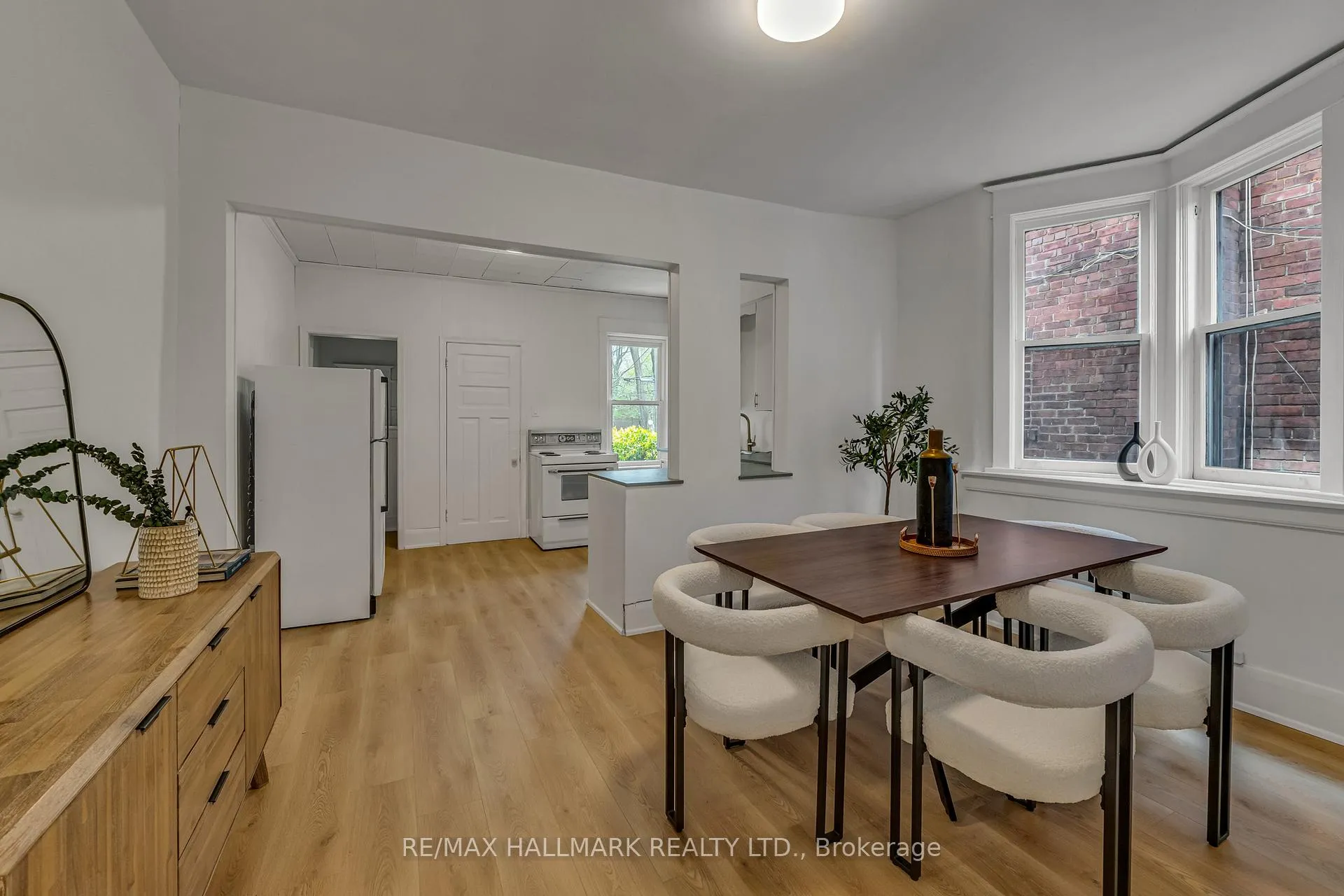 Photo 8 of 49 Ravina Crescent, Toronto, Blake-Jones — HOMEH