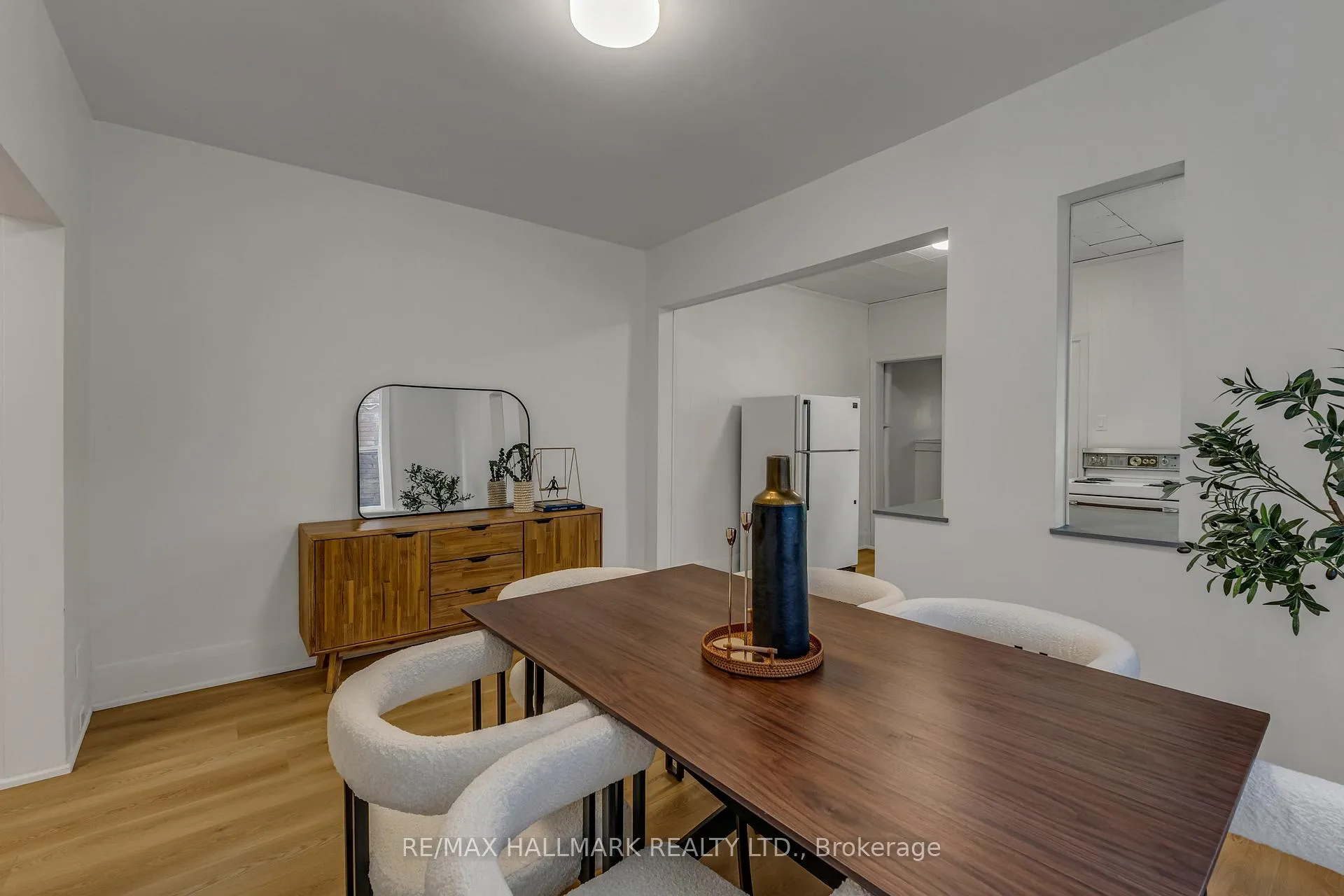 Photo 12 of 49 Ravina Crescent, Toronto, Blake-Jones — HOMEH