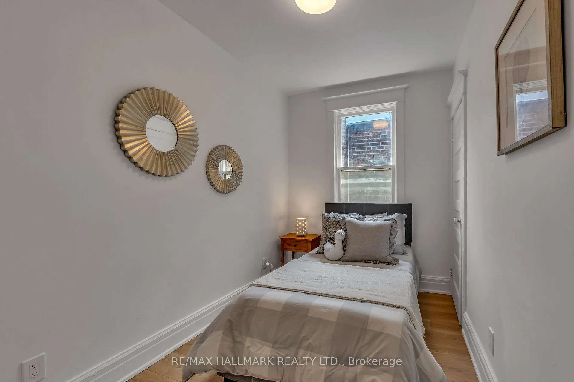 Photo 23 of 49 Ravina Crescent, Toronto, Blake-Jones — HOMEH