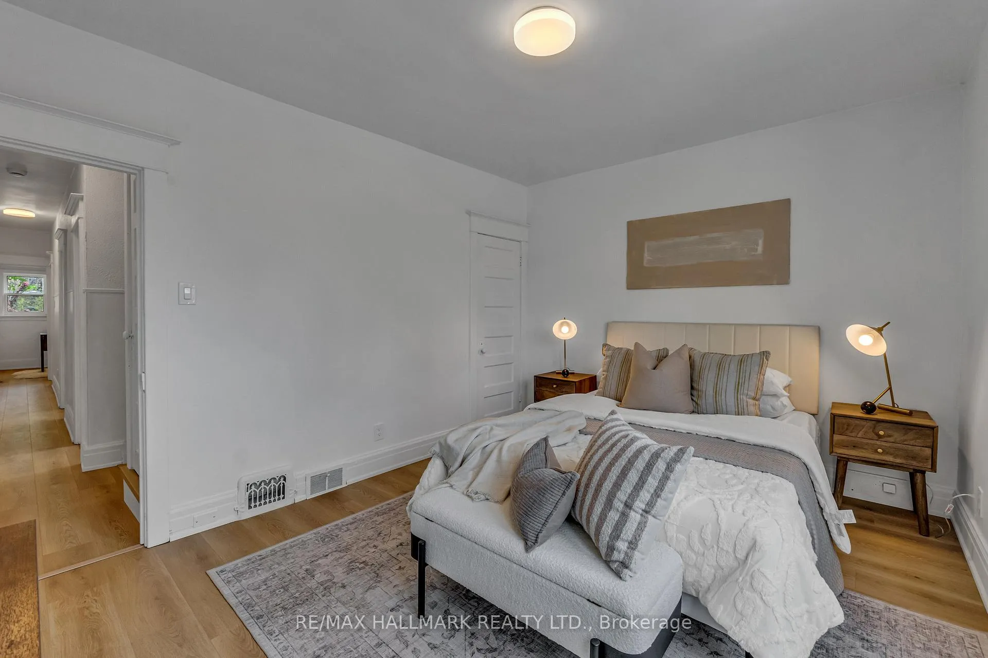 Photo 25 of 49 Ravina Crescent, Toronto, Blake-Jones — HOMEH