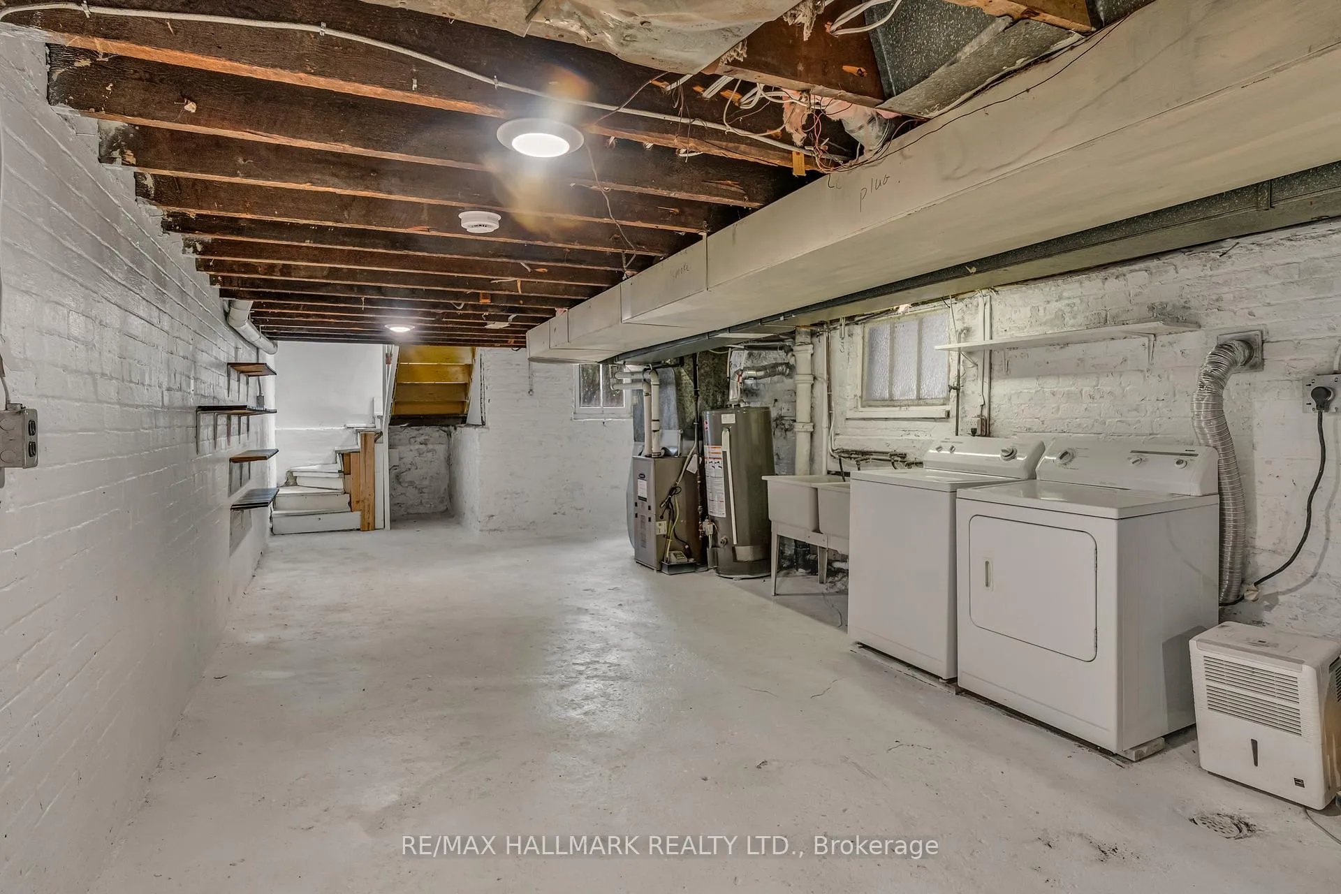 Photo 37 of 49 Ravina Crescent, Toronto, Blake-Jones — HOMEH