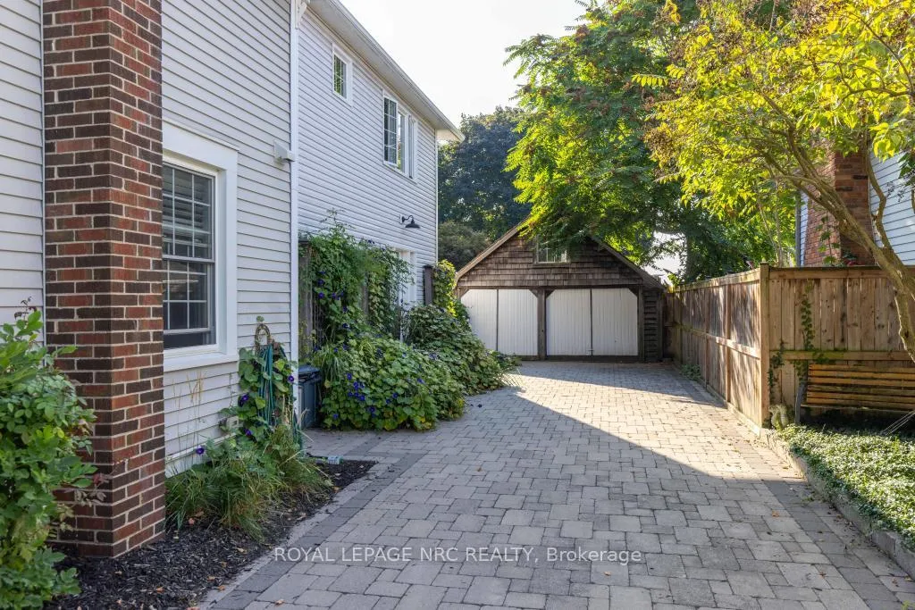 Photo 4 of 149 Main Street, St. Catharines, Port Dalhousie — HOMEH