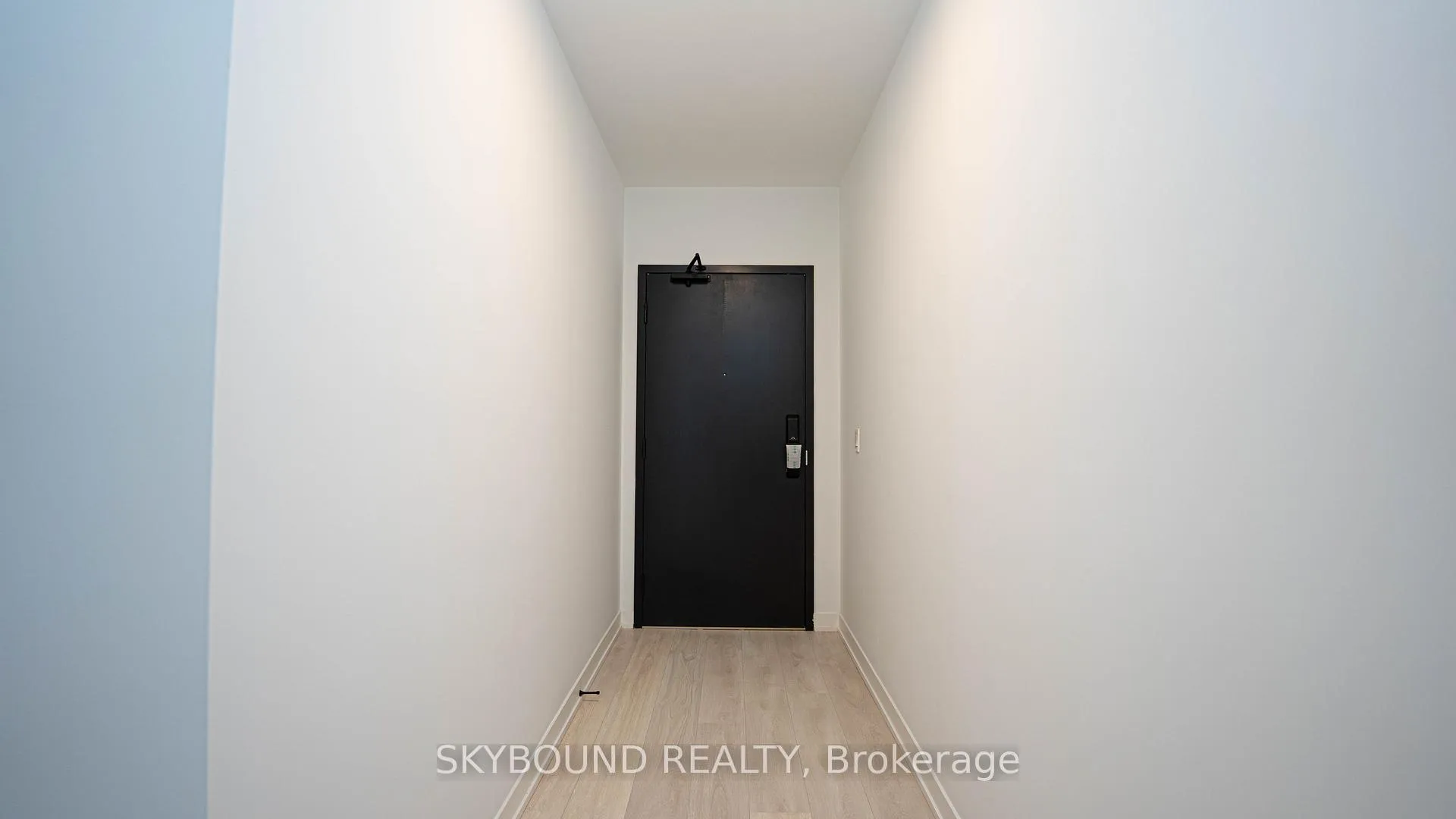 Photo 4 of Unit 336, 4878 Powers Common, Burlington, Alton — HOMEH