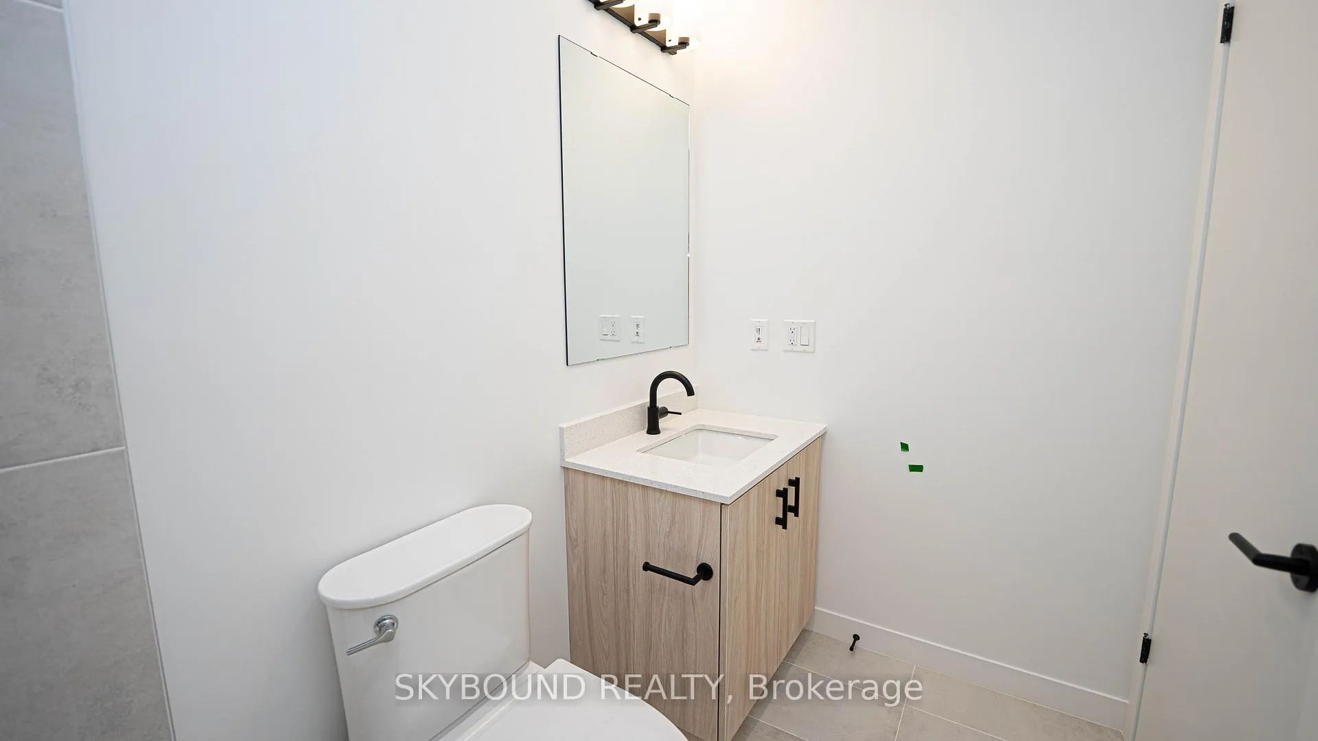 Photo 14 of Unit 336, 4878 Powers Common, Burlington, Alton — HOMEH