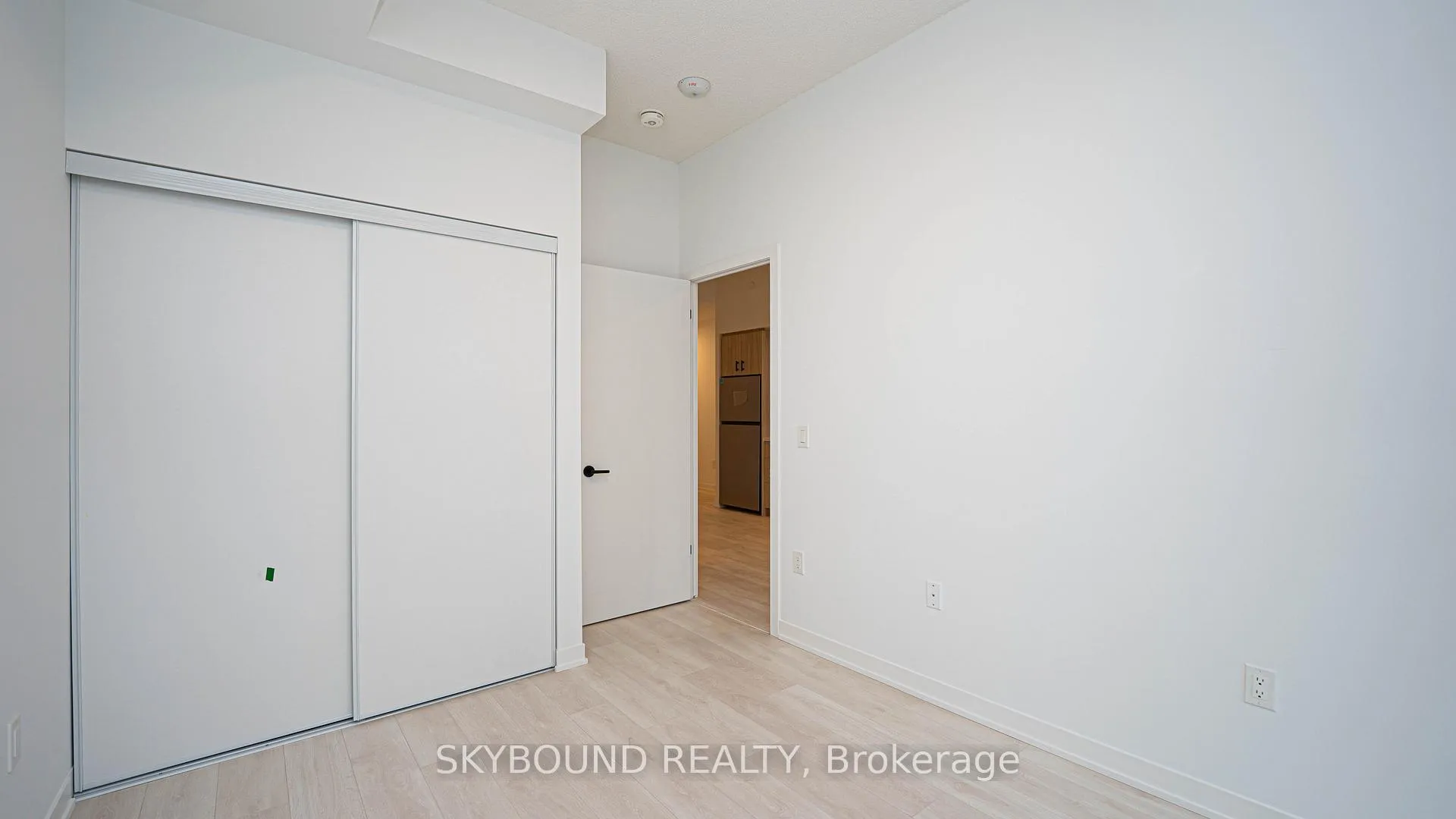 Photo 15 of Unit 336, 4878 Powers Common, Burlington, Alton — HOMEH
