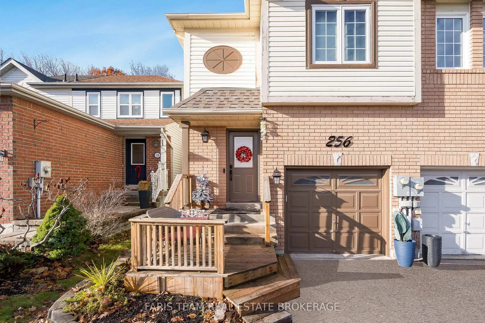 Photo 4 of 256 Ferndale Drive S, Barrie, Ardagh — HOMEH