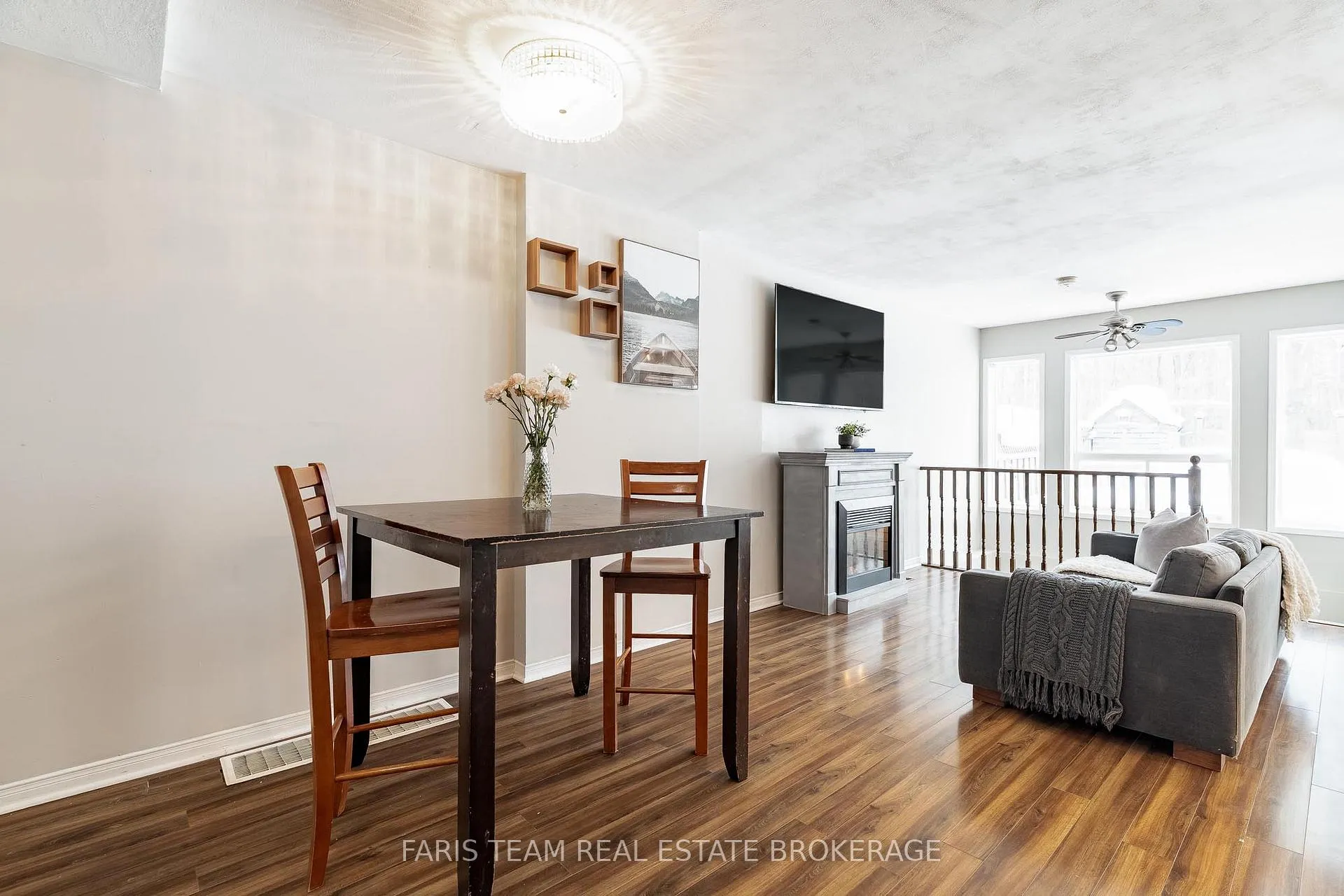 Photo 13 of 256 Ferndale Drive S, Barrie, Ardagh — HOMEH