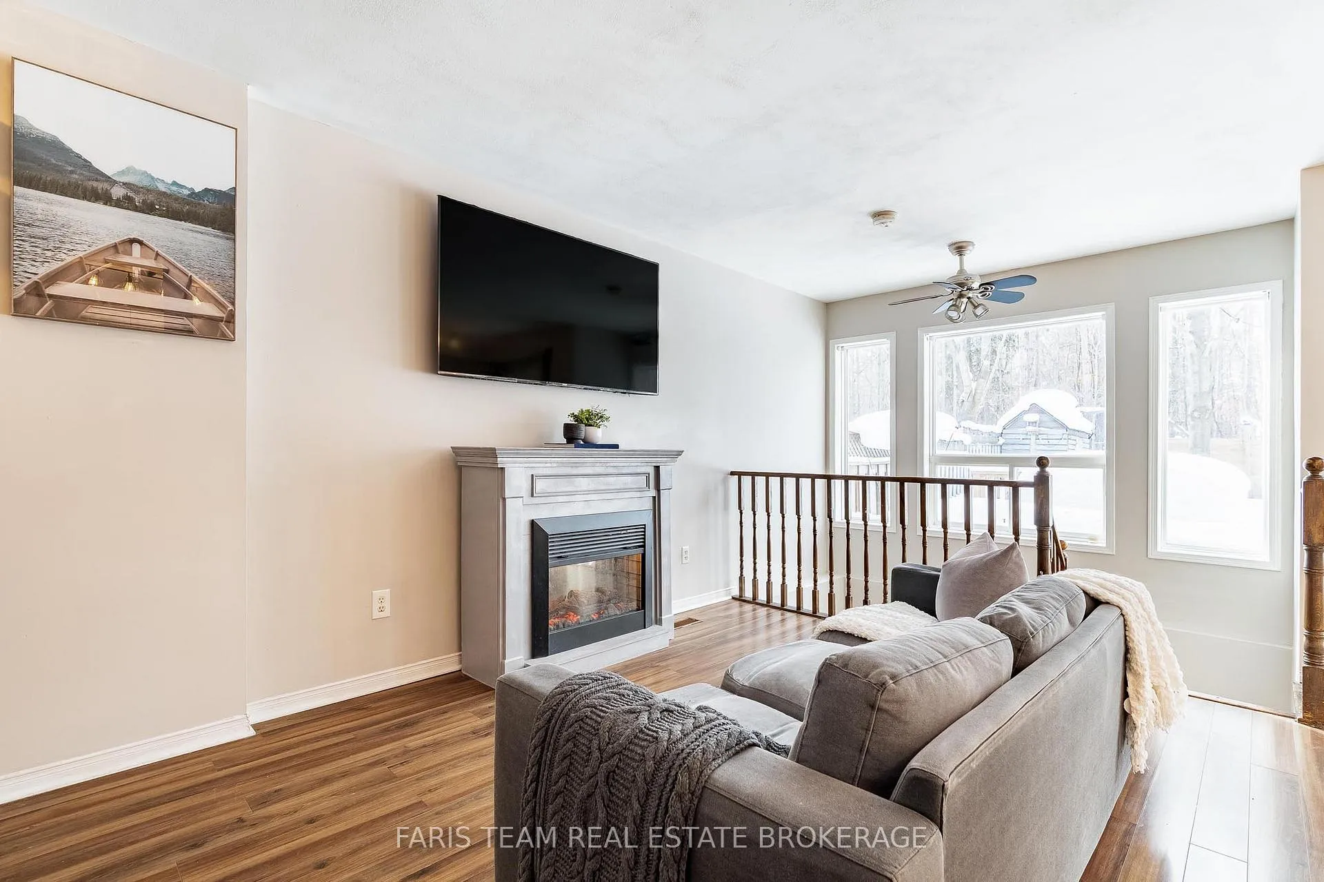 Photo 15 of 256 Ferndale Drive S, Barrie, Ardagh — HOMEH