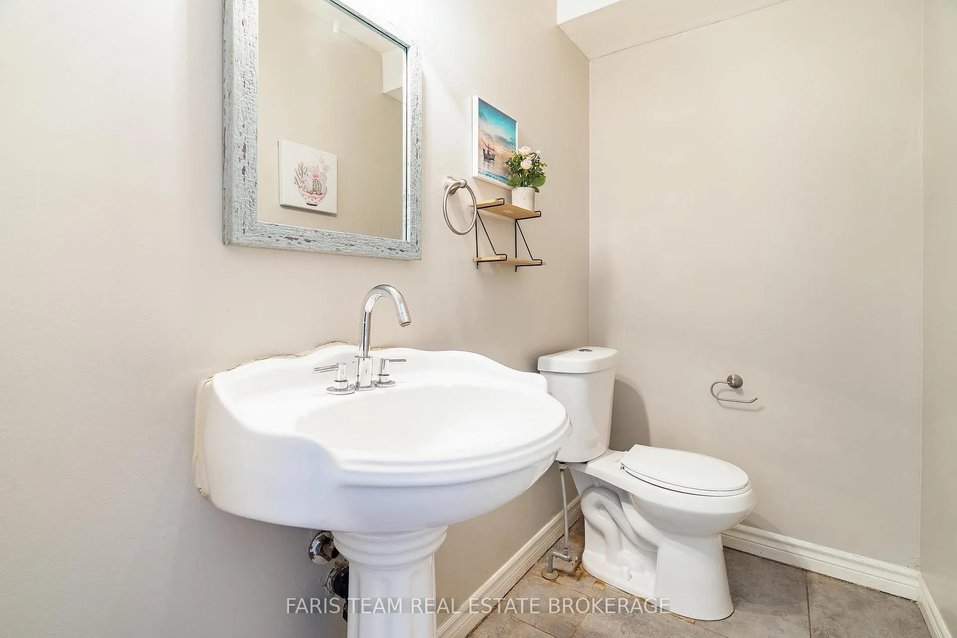 Photo 17 of 256 Ferndale Drive S, Barrie, Ardagh — HOMEH