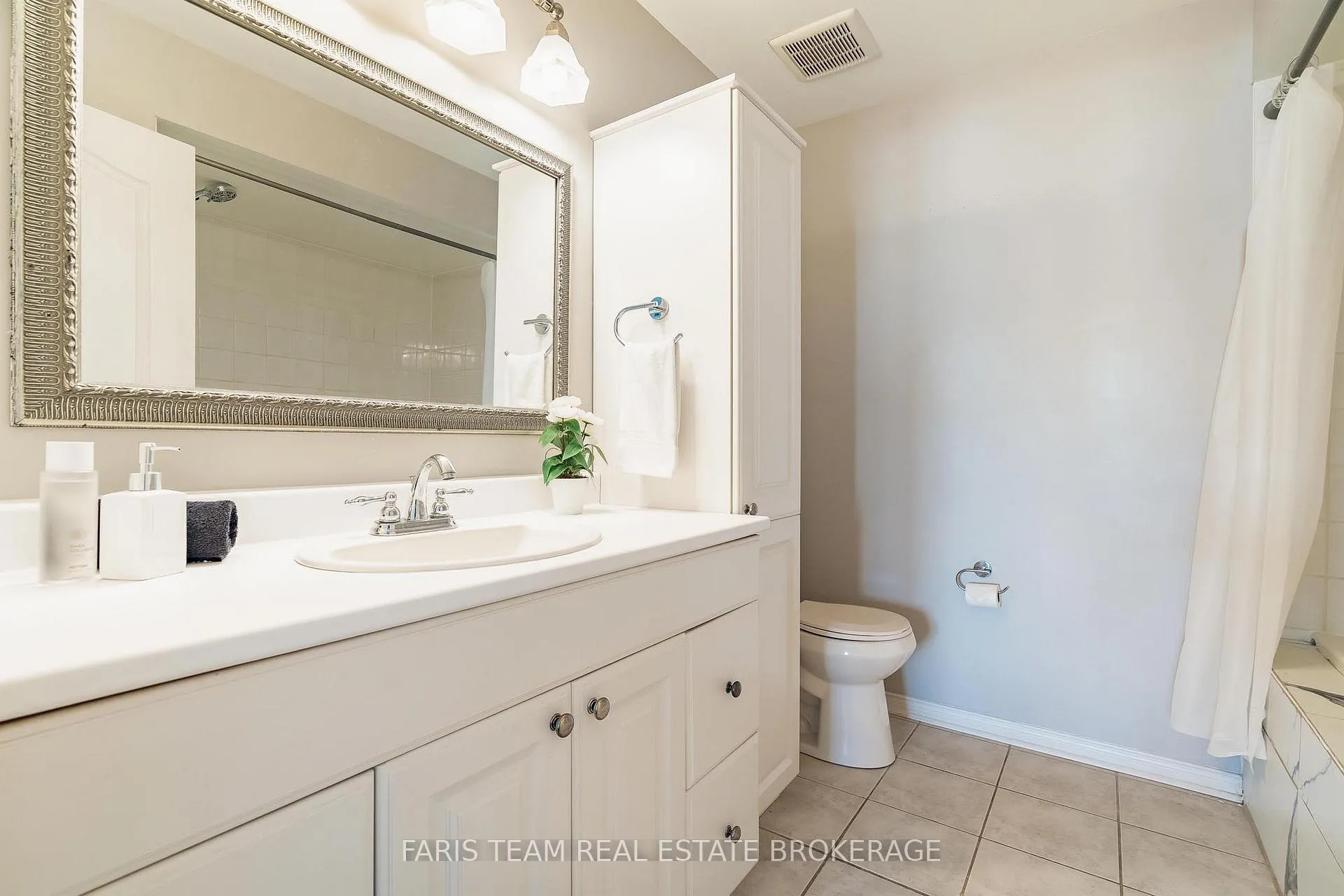 Photo 21 of 256 Ferndale Drive S, Barrie, Ardagh — HOMEH
