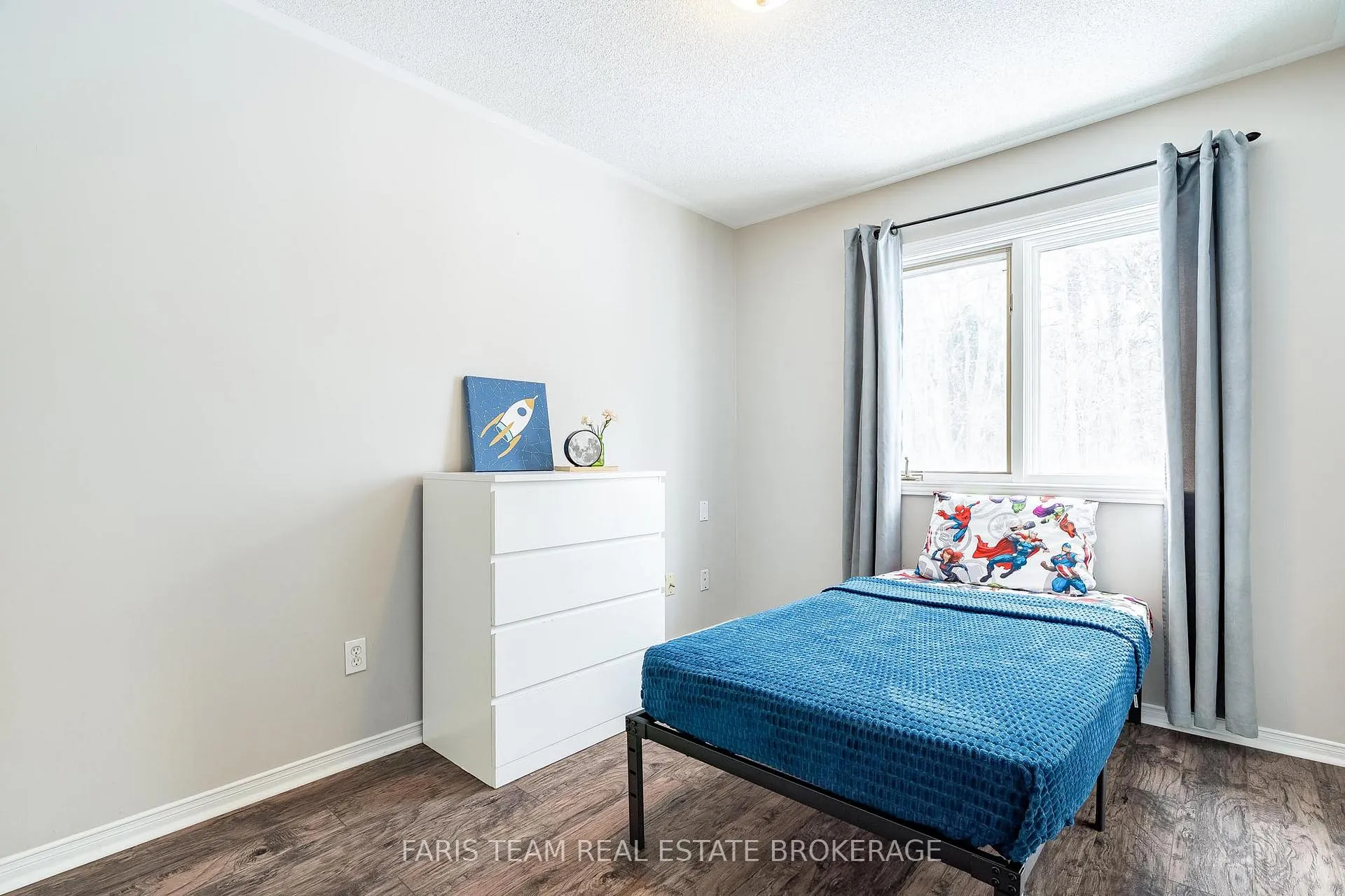 Photo 24 of 256 Ferndale Drive S, Barrie, Ardagh — HOMEH