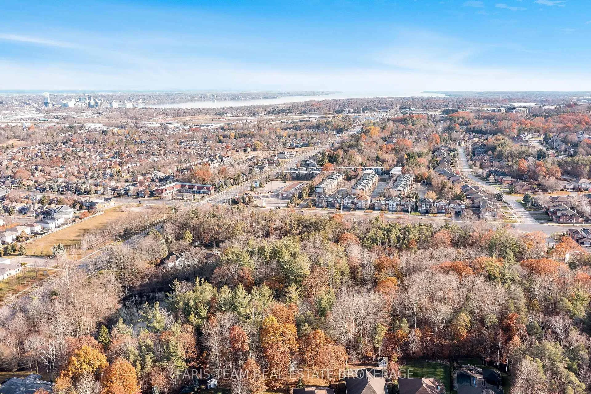 Photo 45 of 256 Ferndale Drive S, Barrie, Ardagh — HOMEH