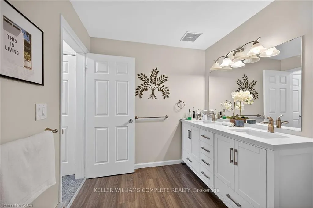 Photo 26 of Unit 208, 6 Niagara Street, Grimsby, Grimsby West — HOMEH