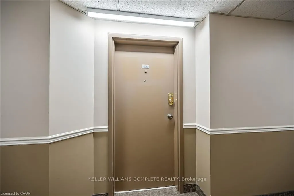 Photo 32 of Unit 208, 6 Niagara Street, Grimsby, Grimsby West — HOMEH
