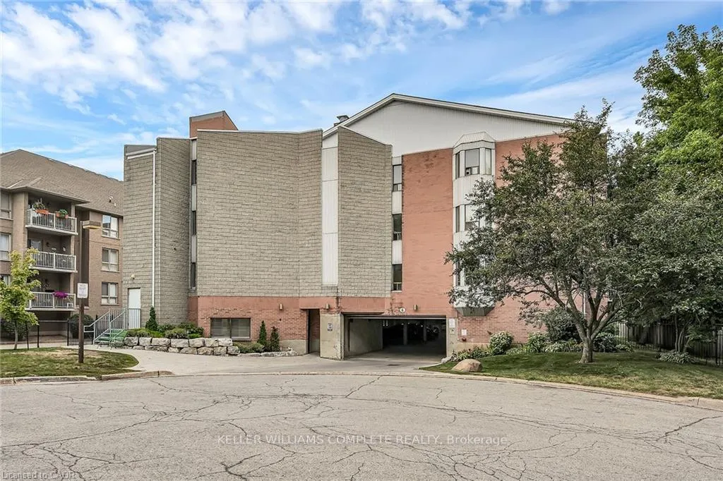 Photo 38 of Unit 208, 6 Niagara Street, Grimsby, Grimsby West — HOMEH